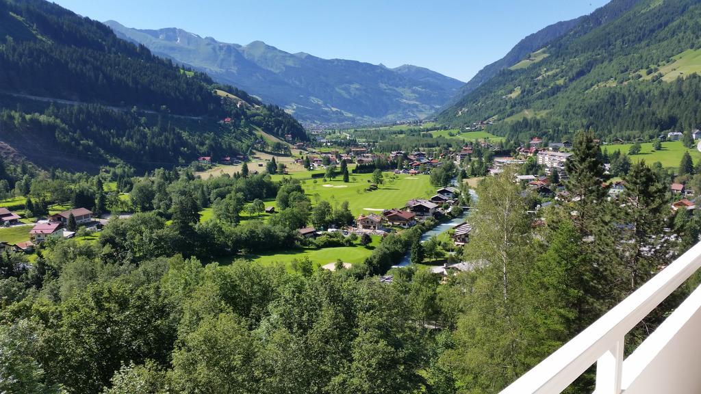 Stylish Living Apartment Bad Gastein Exterior photo